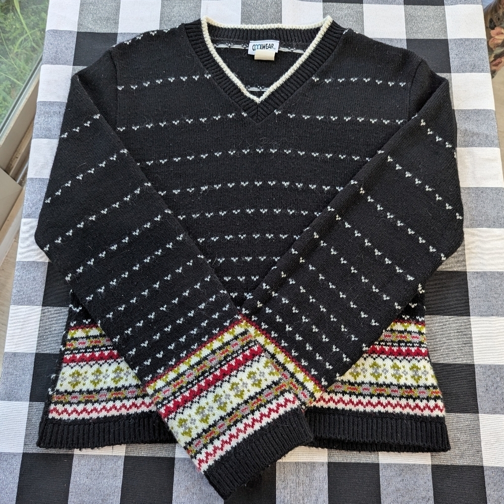 CoolWear Vintage Ski Resort V-Neck Sweater